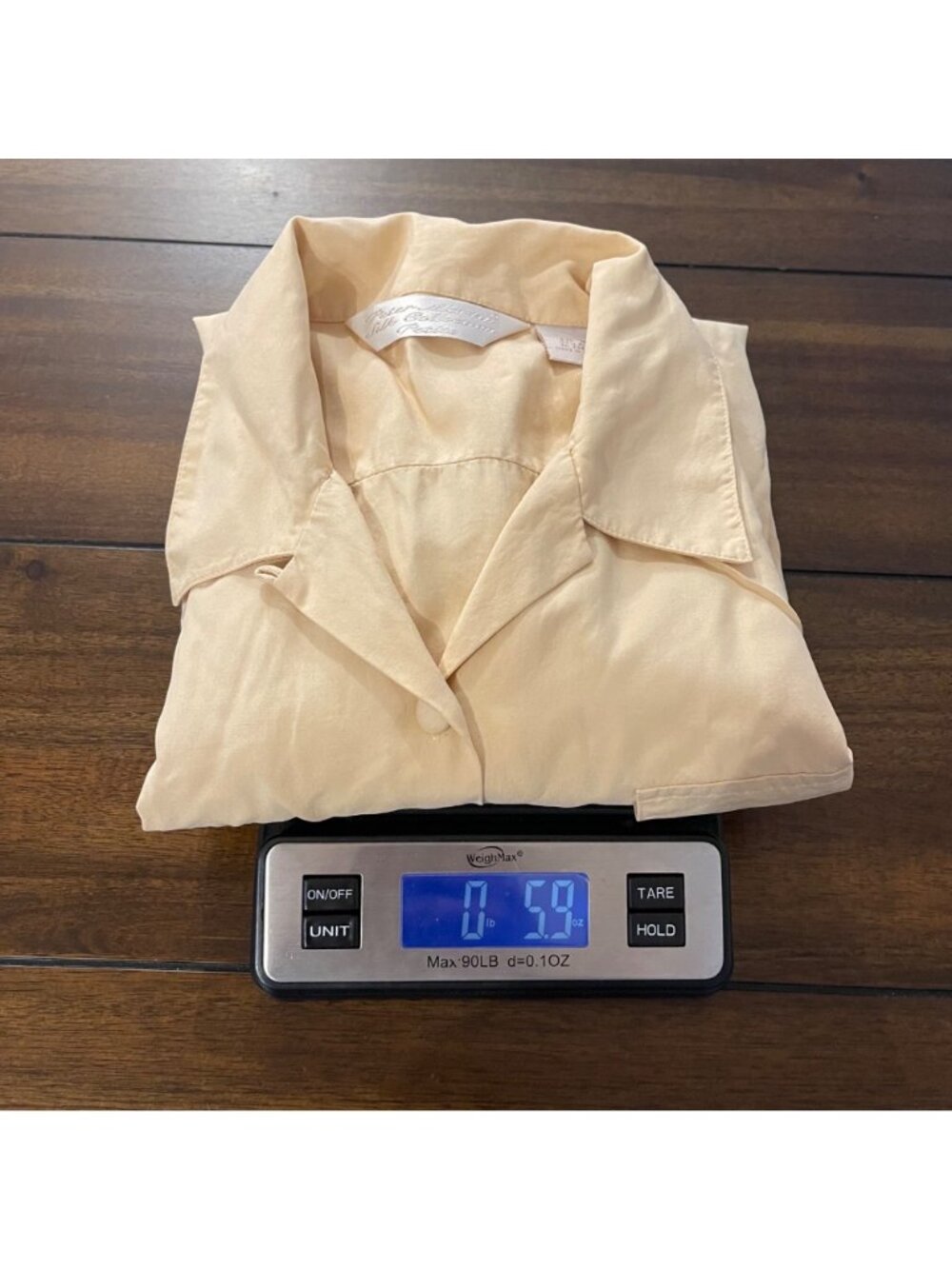 Peter Martin Silk Collection Petite Womens Beige Button-Up Shirt 100% Silk Size - Picture 9 of 10